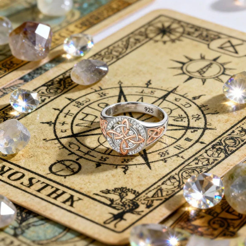 טבעת זירקון עם קשר קלטי אלגנטית בשני גוונים