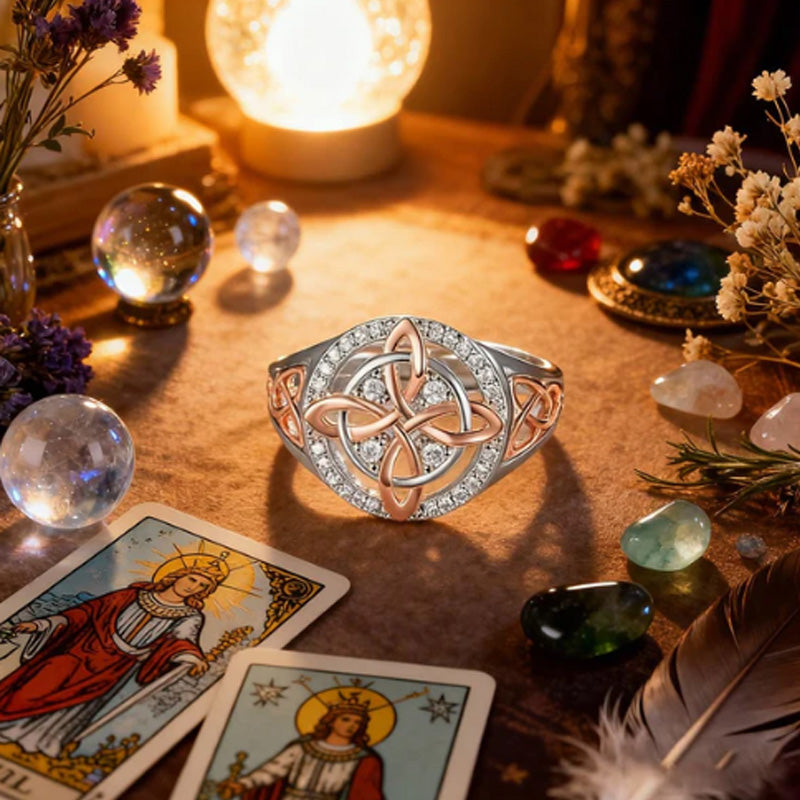 טבעת זירקון עם קשר קלטי אלגנטית בשני גוונים